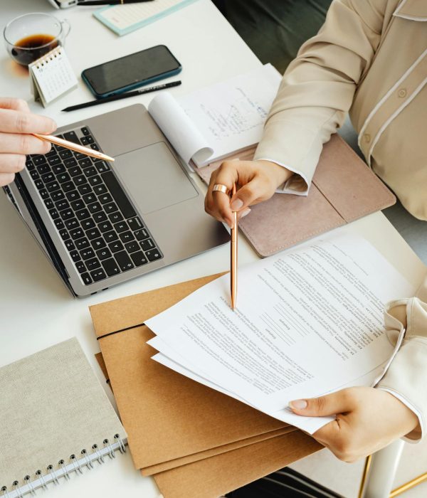 pexels-karola-g-7876786